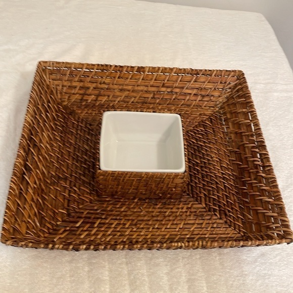 Wicker Rattan Woven 14” x 14” Chip and Dip Tray with 5” x 5” Bowl - Picture 2 of 7
